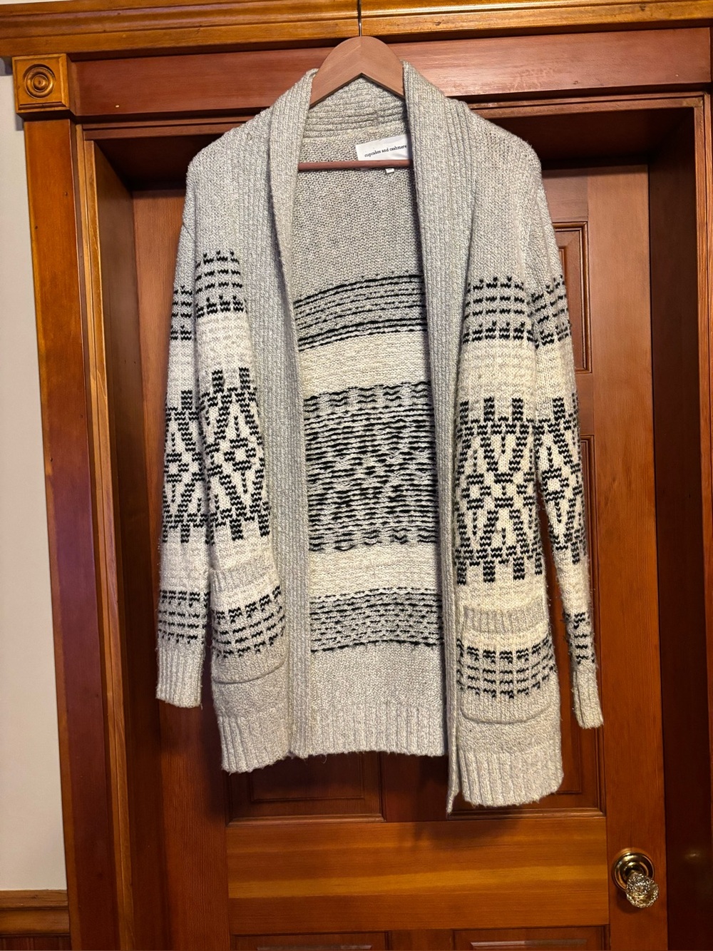 cupcakes & cashmere Grey, Cream & Black Patterned Open-Front Cardigan